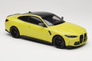 BMW M4 G82 Žltý Minichamps 1:18 155020120 Kov – obrázok 4 z 6