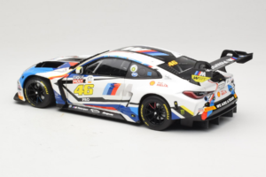 BMW M4 GT3 #46 V. Rossi / A. Farfus / M. Martin Team WRT 12 Hours of Bathurst 2023 Minichamps 1:18 113232146 Kov – obrázok 7 z 8
