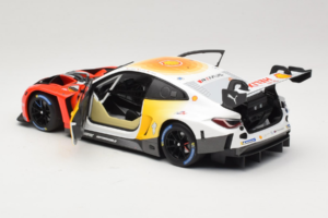 BMW M4 GT3 #72 D. Harper / M. Hesse / C. Weerts BMW M Team RMG 24 Hours of Nurburgring 2024 Minichamps 1:18 113242072 Kov – obrázok 5 z 8