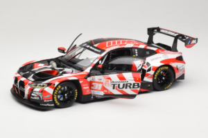 BMW M4 GT3 LMGT3 #31 D. Leung / S. Gelael / A. Farfus Team WRT 2nd Place 24 Hours of Le Mans 2024 Minichamps 1:18 113242431 K – obrázok 2 z 8