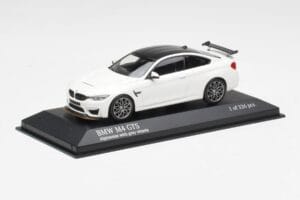BMW M4 GTS F82 Biely So Šedými Ráfikmi Minichamps 1:43 410025221 Kov – obrázok 2 z 4