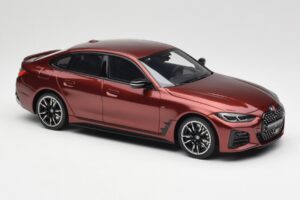 BMW M440i G26 Gran Coupe Aventurine Červený Otto 1:18 OT1075 Živica – obrázok 4 z 6