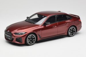 BMW M440i G26 Gran Coupe Aventurine Červený Otto 1:18 OT1075 Živica
