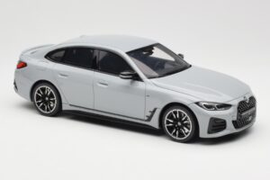 BMW M440i G26 Gran Coupe Brooklyn Šedá Metalíza Otto 1:18 OT454 Živica – obrázok 4 z 6