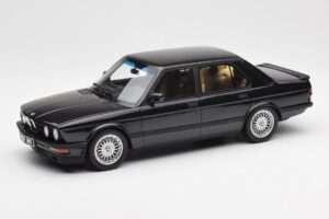 BMW M5 E28 Diamond Čierny Otto 1:18 OT184 Živica