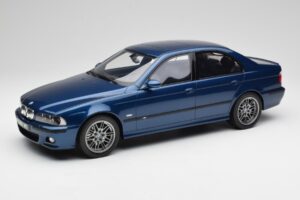 BMW M5 E39 Avus Modrý Otto 1:12 G073 Živica