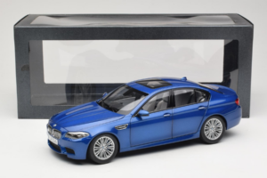 BMW M5 F10 Monte Carlo Blue Paragon 1:18 80432186352 Kov – obrázok 8 z 8