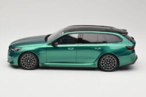 BMW M5 G99 Competition Touring Isle of Man Green GT Spirit 1:18 GT509 Živica – obrázok 3 z 6