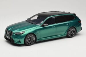 BMW M5 G99 Competition Touring Isle of Man Green GT Spirit 1:18 GT509 Živica
