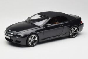 BMW M6 E64 Kabriolet Sapphire Black Kyosho 1:18 80430417424 Kov – obrázok 3 z 9
