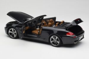 BMW M6 E64 Kabriolet Sapphire Black Kyosho 1:18 80430417424 Kov – obrázok 6 z 9