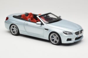 BMW M6 F12 Kabriolet Silverstone Silver Paragon 1:18 8043225656 Kov – obrázok 6 z 8