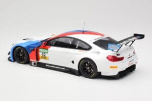 BMW M6 GT3 F13 #42 BMW Team Schnitzer R. Collard / P. Eng ADAC GT Masters Oschersleben 2017 Minichamps 1:18 155172652 Kov – obrázok 5 z 6