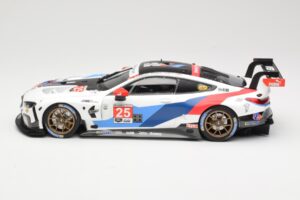 BMW M8 GTE Team RLL #25 C. De Phillippi / A. Farfus Class Winners 24 Hours of Daytona 2019 Minichamps 1:18 155192925 Kov – obrázok 3 z 6