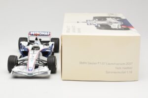 BMW Sauber F1.07 #9 N. Heidfeld Launch Version 2007 Minichamps 1:18 80430426994 Kov – obrázok 6 z 7
