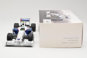 BMW Sauber F1.09 #6 N. Heidfeld Launch Version 2009 Minichamps 1:18 80432154856 Kov – obrázok 6 z 7