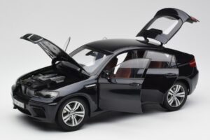 BMW X6 M F86 Čierny Kyosho 1:18 80432157613 Kov – obrázok 2 z 8