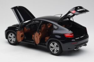 BMW X6 M F86 Čierny Kyosho 1:18 80432157613 Kov – obrázok 5 z 8