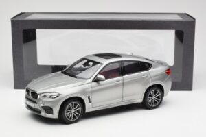 BMW X6 M F86 Donington Šedá Metalíza Norev 1:18 80432364886 Kov – obrázok 8 z 8