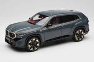 BMW XM G09 Isle of Man Green Minichamps 1:18 110023300 Kov