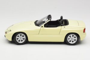 BMW Z1 Žltý Minichamps 1:18 180020104 Kov – obrázok 4 z 8