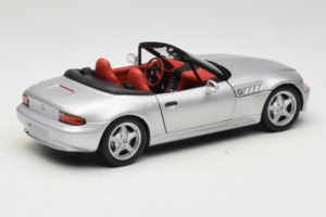 BMW Z3 Kabriolet Strieborný UT Models 1:18 20402 Kov – obrázok 3 z 8