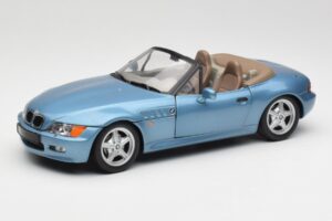 BMW Z3 E36/7 James Bond Goldeneye Modrá Metalíza UT Models 1:18 180024336 Kov