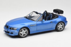 BMW Z3 M Roadster S Nosičom Batožiny Modrý Metalický UT Models 1:18 20416 Kov