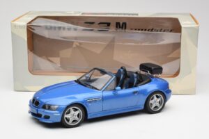 BMW Z3 M Roadster S Nosičom Batožiny Modrý Metalický UT Models 1:18 20416 Kov – obrázok 8 z 8