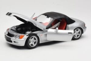 BMW Z3 Roadster 1.8 Strieborný UT Models 1:18 20404 Kov – obrázok 2 z 8