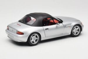 BMW Z3 Roadster 1.8 Strieborný UT Models 1:18 20404 Kov – obrázok 3 z 8