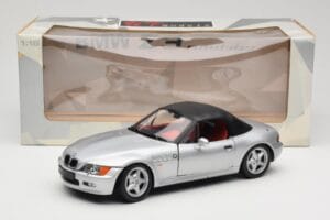 BMW Z3 Roadster 1.8 Strieborný UT Models 1:18 20404 Kov – obrázok 8 z 8