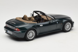 BMW Z3 Roadster 2.8 Tmavo Zelený Dealerská Edícia UT Models 1:18 80439411713 Kov – obrázok 3 z 8