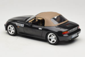 BMW Z3 Roadster Zelený Dealerská Edícia UT Models 1:18 80439411711 Kov – obrázok 7 z 8