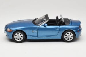 BMW Z4 E85 Modrý Metallic Motormax 1:18 73144 Kov – obrázok 4 z 8