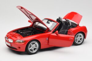 BMW Z4 E85 Roadster Červený Bburago 1:18 34046 Kov – obrázok 2 z 8