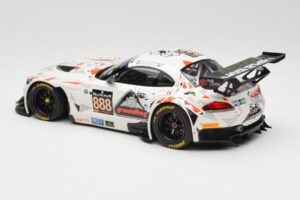 BMW Z4 E89 GT3 #888 Triple Eight Racing L. Mowle / J. Ratcliffe 24 Hours of Spa 2015 Minichamps 1:18 151152388 Kov – obrázok 5 z 6