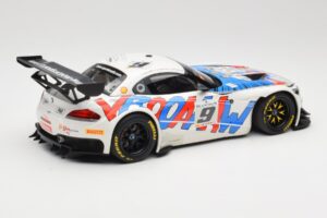 BMW Z4 E89 GT3 #9 Roal Motorsport A. Zanardi / B. Spengler 24 Hours of Spa 2015 Minichamps 1:18 151152309 Kov – obrázok 2 z 6