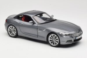 BMW Z4 E89 sDrive 35i Space Grey Metallic Kyosho 1:18 80432147085 Kov – obrázok 6 z 8