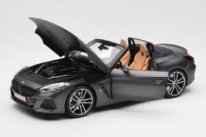 BMW Z4 G29 Šedý Metallic Norev 1:18 183270 Kov – obrázok 2 z 8