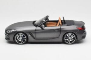BMW Z4 G29 Šedý Metallic Norev 1:18 183270 Kov – obrázok 4 z 8
