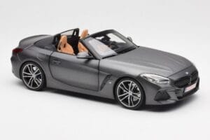 BMW Z4 G29 Šedý Metallic Norev 1:18 183270 Kov – obrázok 6 z 8