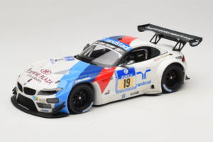 BMW Z4 GT3 #19 Team Schubert J. Muller / D. Muller ADAC 24 Hours Nurburgring 2013 Minichamps 1:18 151132319 Kov