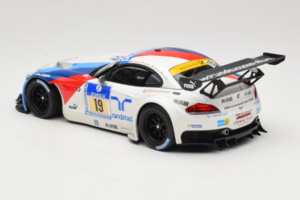 BMW Z4 GT3 #19 Team Schubert J. Muller / D. Muller ADAC 24 Hours Nurburgring 2013 Minichamps 1:18 151132319 Kov – obrázok 5 z 6