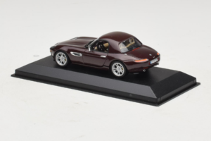 BMW Z8 Hnedý Hardtop Minichamps 1:43 BMW019 Kov – obrázok 3 z 4