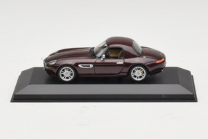 BMW Z8 Hnedý Hardtop Minichamps 1:43 BMW019 Kov