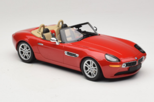 BMW Z8 Červený Minichamps 1:18 155024230 Kov – obrázok 4 z 6