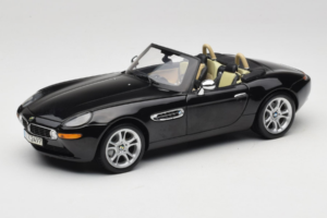 BMW Z8 Čierny Kyosho 1:18 80439411729 Kov