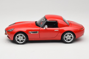 BMW Z8 Červený Kyosho 1:18 80439411730 Kov – obrázok 5 z 9