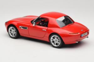 BMW Z8 Červený Kyosho 1:18 80439411730 Kov – obrázok 8 z 9